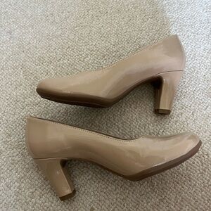 Aerosoles block heels